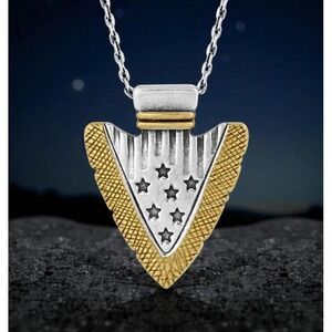 Montana Silversmiths Men's‎ Star Spangled Arrowhead Necklace - Retail $70 - NEW